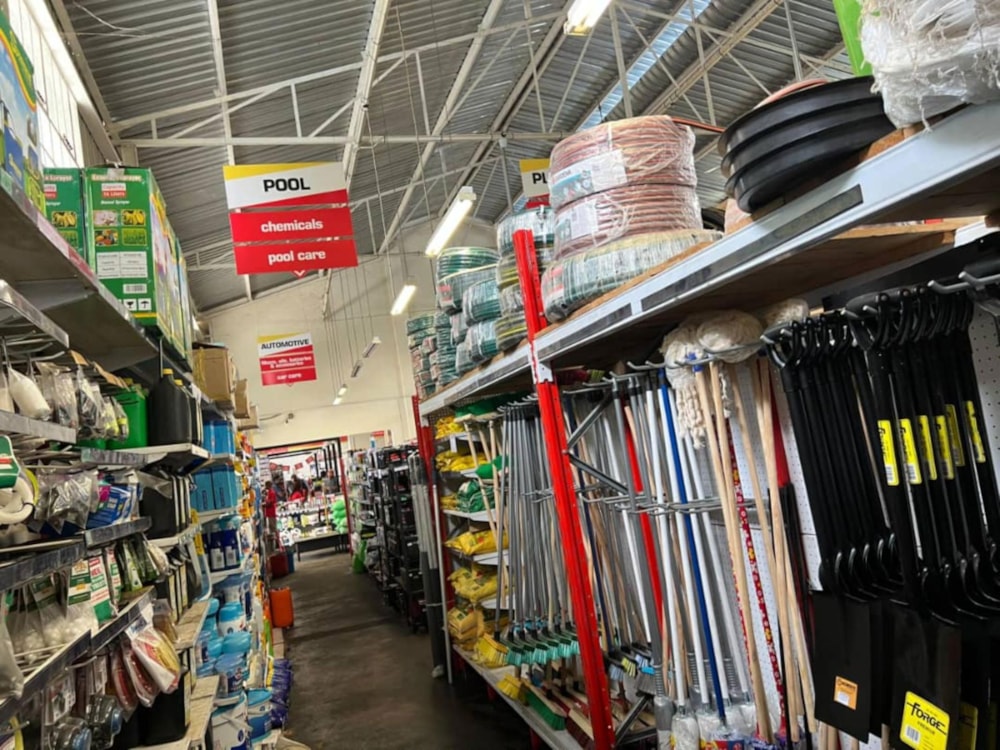 Commercial Building for sale in Victoria Falls, Zimbabwe - 3ZB1702610 Commercial Building for sale in Victoria Falls, Zimbabwe - 3ZB1702610