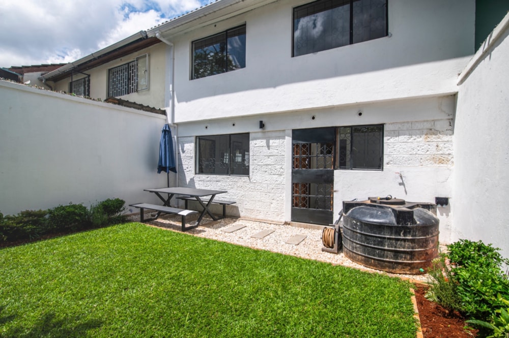 Townhouse let in Ngumo Estate , Kenya - 3KE1702687 Townhouse let in Ngumo Estate , Kenya - 3KE1702687