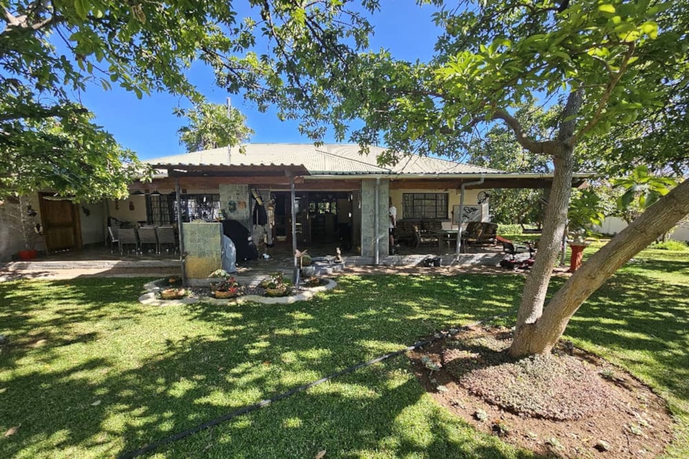 House for sale in Matabeleland, Zimbabwe - 3ZB1702708