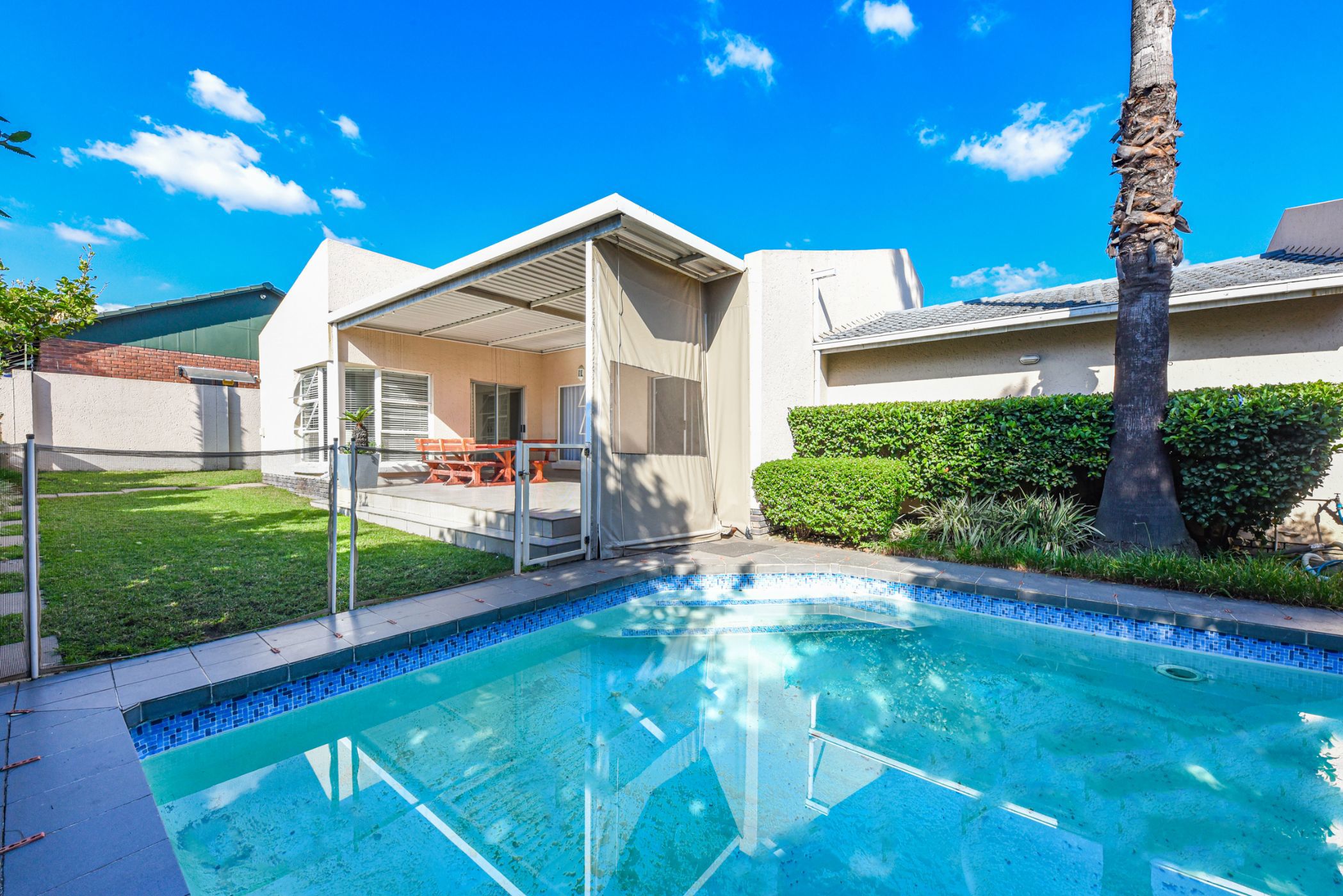 Cluster for sale in Paulshof - FW1700880