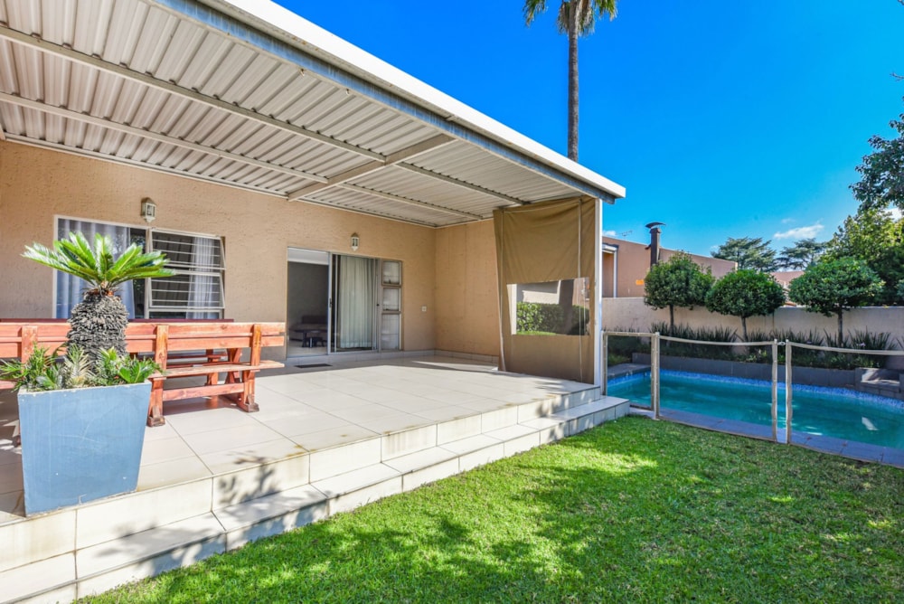 Cluster for sale in Paulshof - FW1700880 Cluster for sale in Paulshof - FW1700880