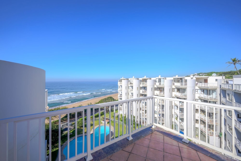 Multi-storey apartment for sale in Umdloti Beach - 1ND1700438 Multi-storey apartment for sale in Umdloti Beach - 1ND1700438