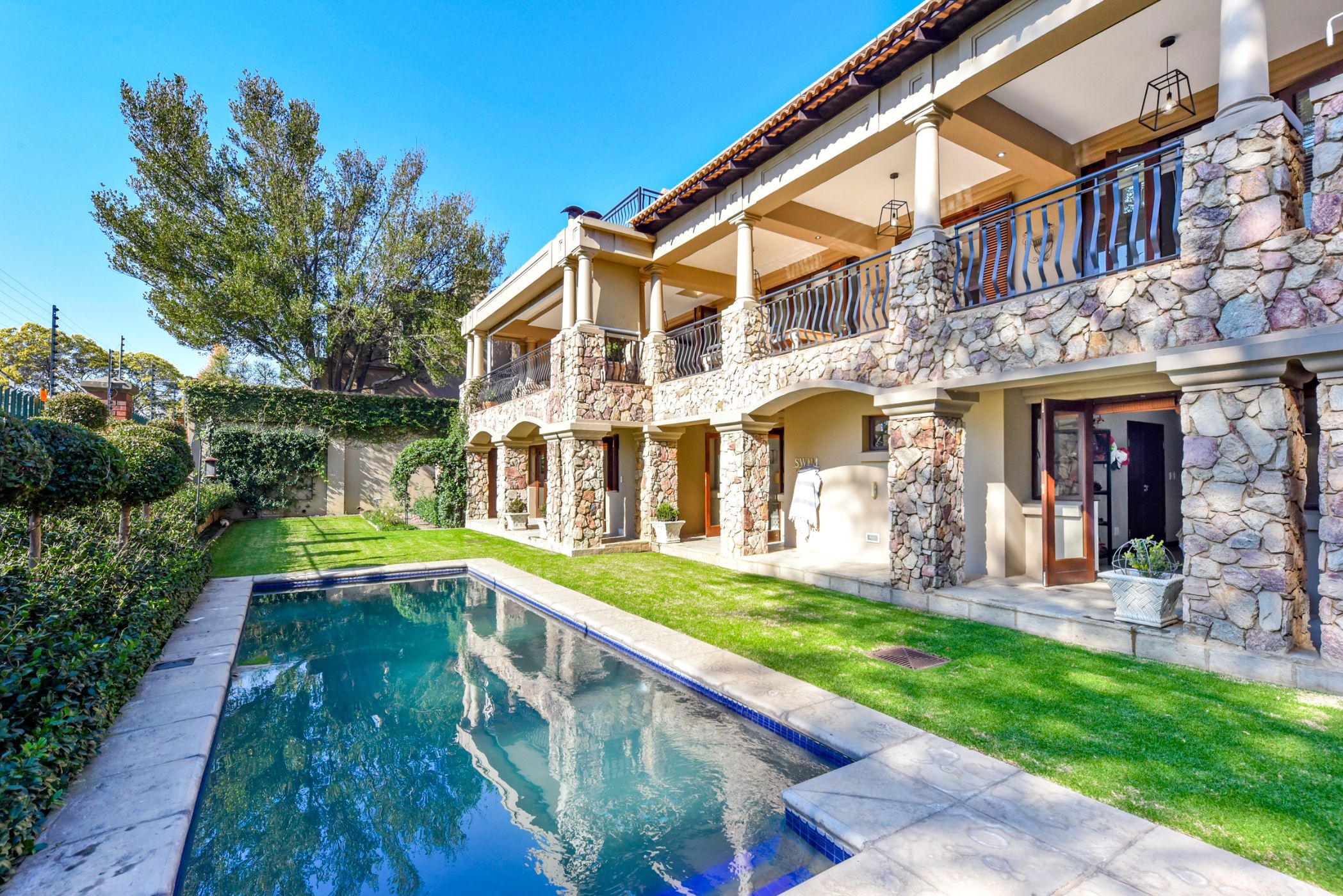 House for sale in Bryanston - HP1701748