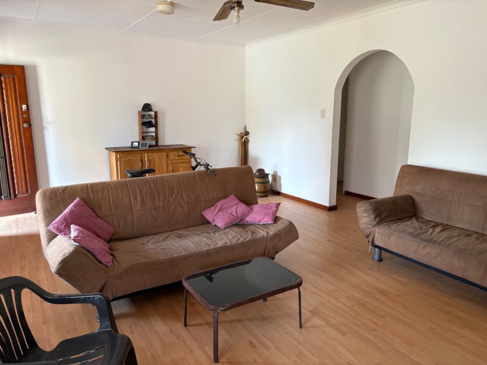 Double-storey house for sale in East Bank - 1PF1703101 Double-storey house for sale in East Bank - 1PF1703101