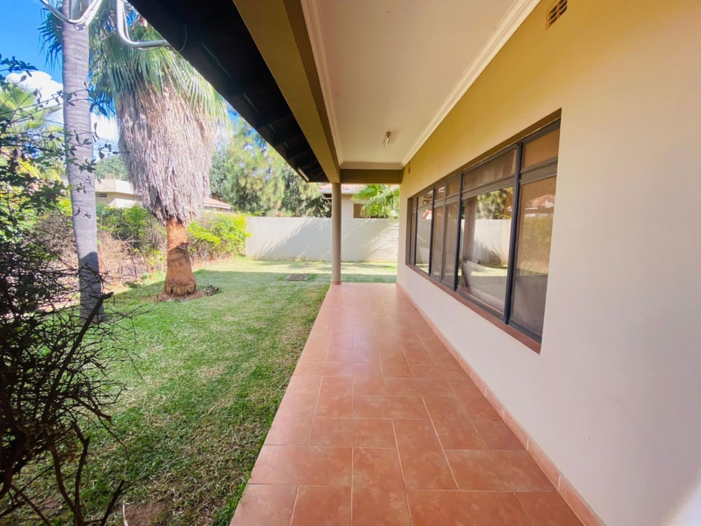 Security complex home to rent in Woodlands, Zambia - 3ZA1701648 Security complex home to rent in Woodlands, Zambia - 3ZA1701648
