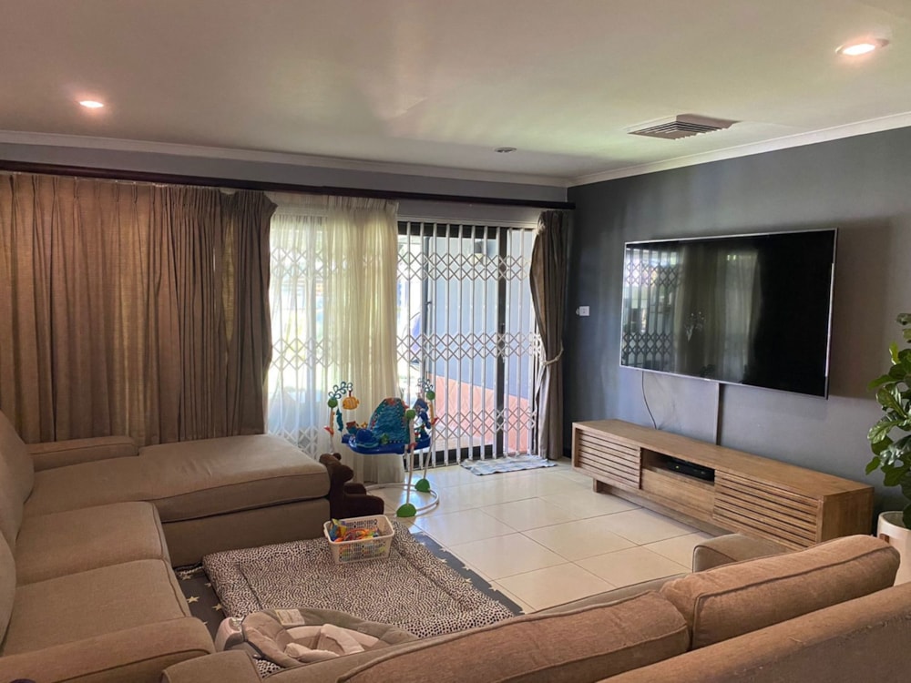 Townhouse to rent in Umgeni Park - 1ND1732494