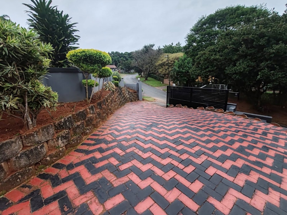 Single-storey house to rent in Glen Hills - 1ND1700619 Single-storey house to rent in Glen Hills - 1ND1700619