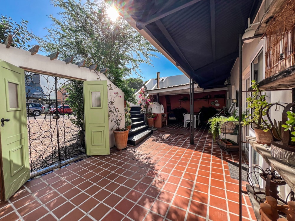 Double-storey house sold in Onrus - HF1699271 Double-storey house sold in Onrus - HF1699271