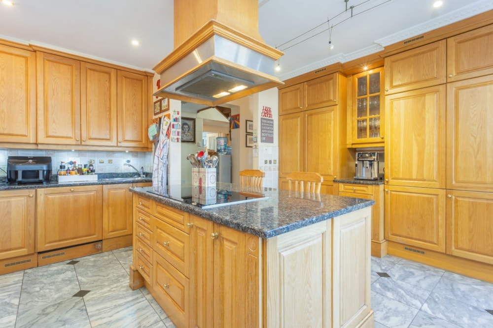 House for sale in Trovato Estate - KW1700965