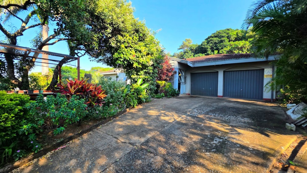 House for sale in Sea Park, Umtentweni - 1PSH1702515 House for sale in Sea Park, Umtentweni - 1PSH1702515