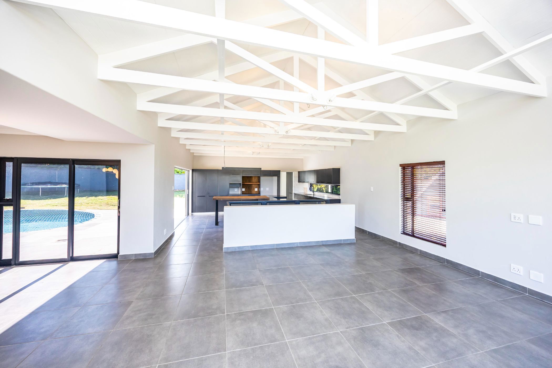 House for sale in Beacon Bay - 1EZ1699870