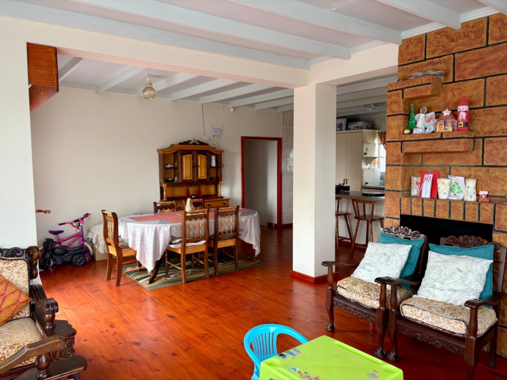 House for sale in East Bank - 1PF1702019 House for sale in East Bank - 1PF1702019