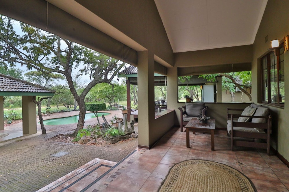 Game lodge for sale in Hectorspruit - 1NK1700009