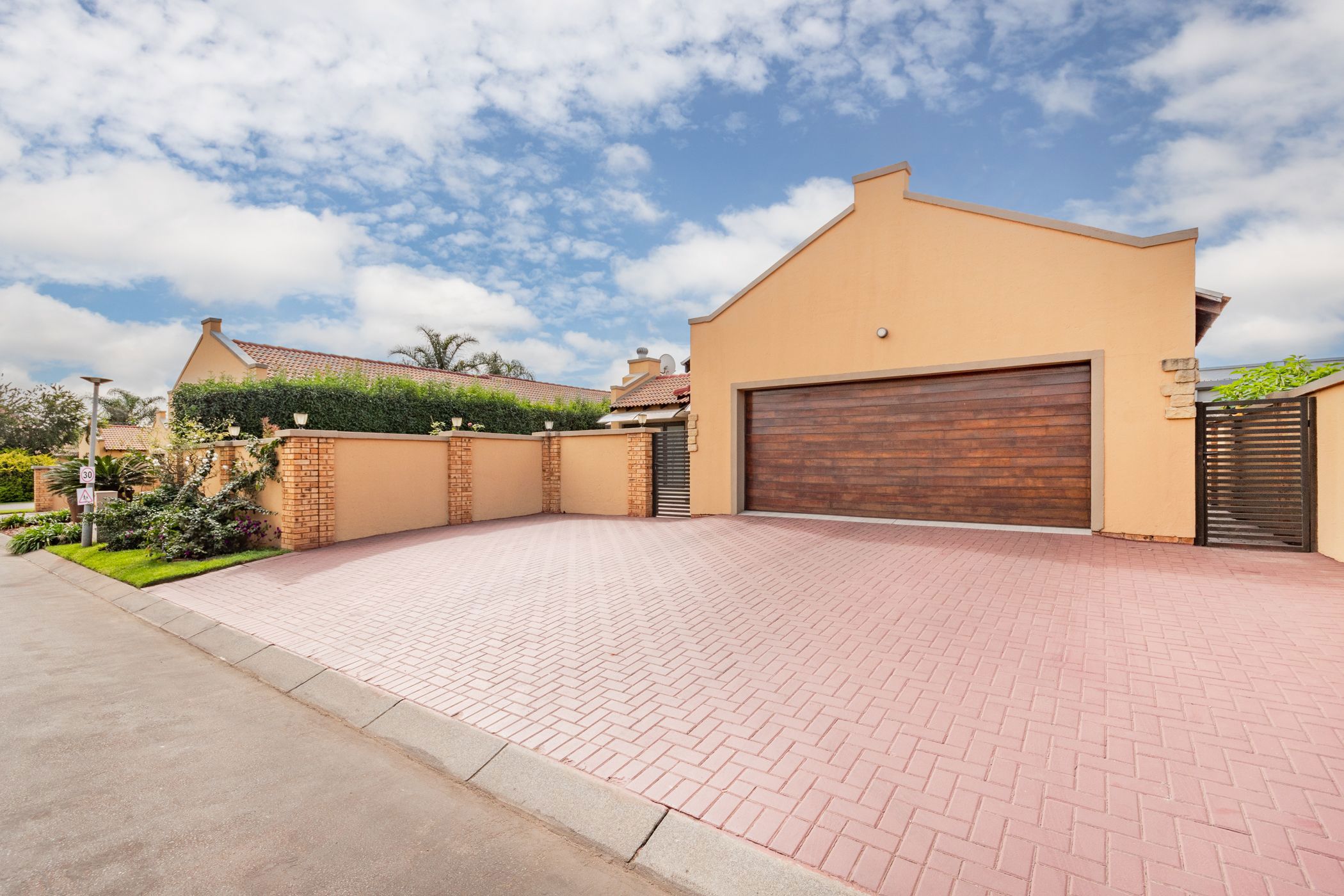 Security complex home sold in Hughes - BOK1677212