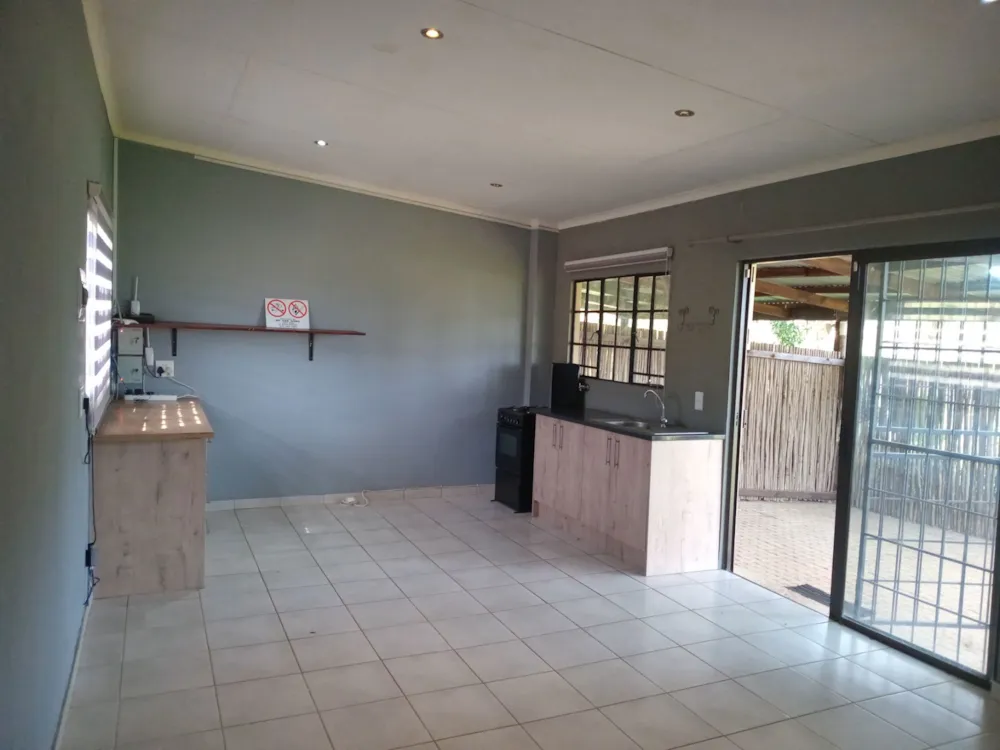 Studio apartment to rent in White River AH - 1WR1751672 Studio apartment to rent in White River AH - 1WR1751672