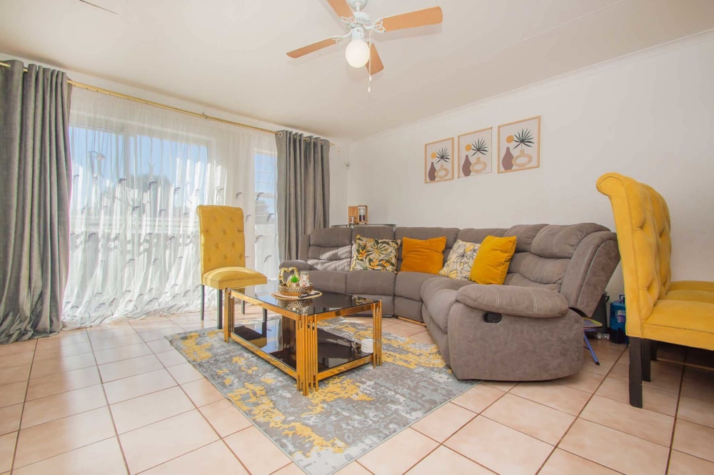 Apartment for sale in Noordheuwel - 1KR1700313 Apartment for sale in Noordheuwel - 1KR1700313