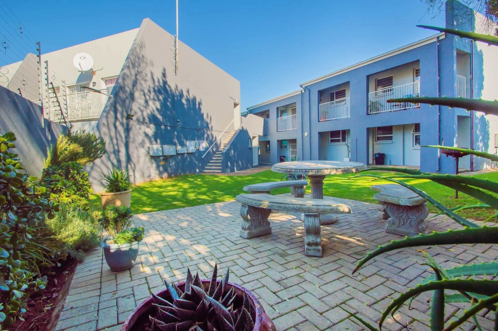 Apartment for sale in Noordheuwel - 1KR1700313