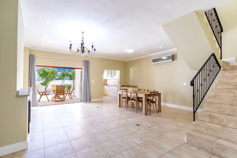 Double-storey apartment let in Franschhoek - FWL1710115 Double-storey apartment let in Franschhoek - FWL1710115