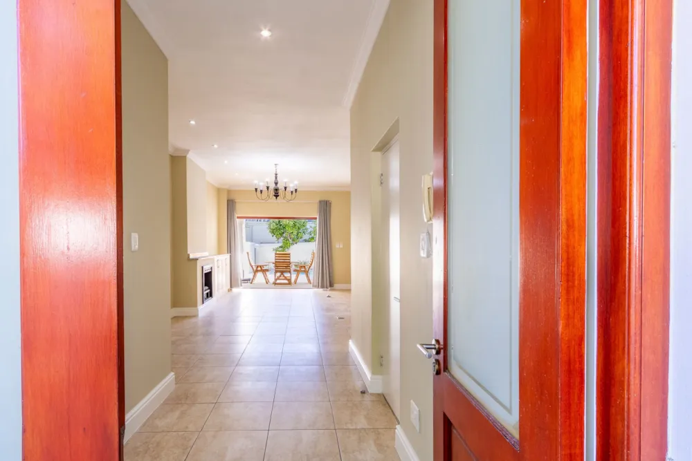 Double-storey apartment let in Franschhoek - FWL1710115 Double-storey apartment let in Franschhoek - FWL1710115