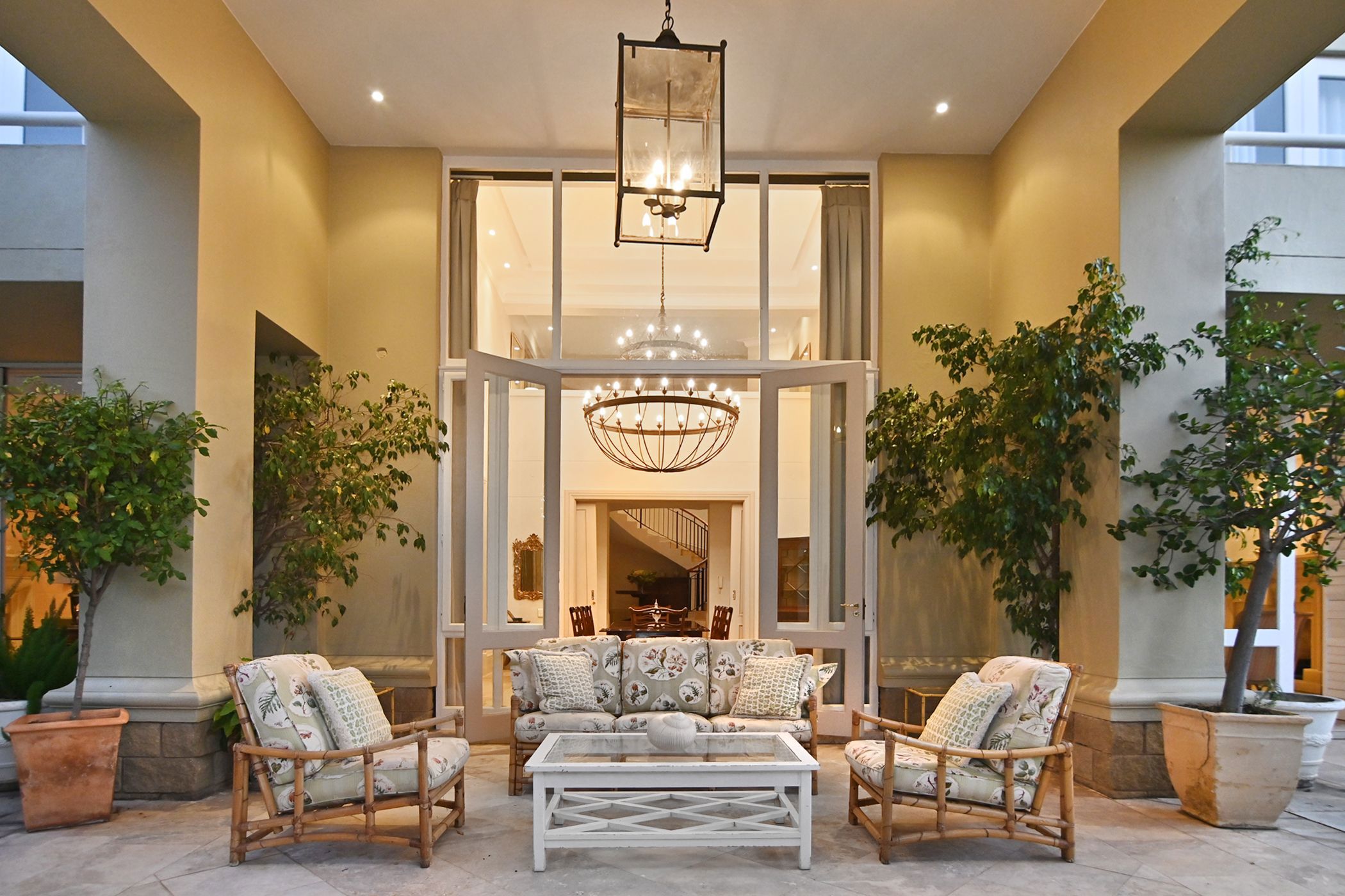 Cluster for sale in Hyde Park, Sandton - HP1701576