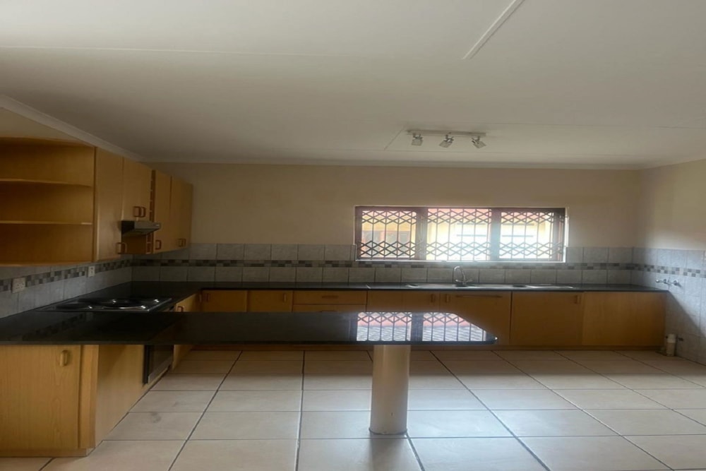 Security complex home for sale in Arbor Park, Tzaneen - 1TA1701662 Security complex home for sale in Arbor Park, Tzaneen - 1TA1701662