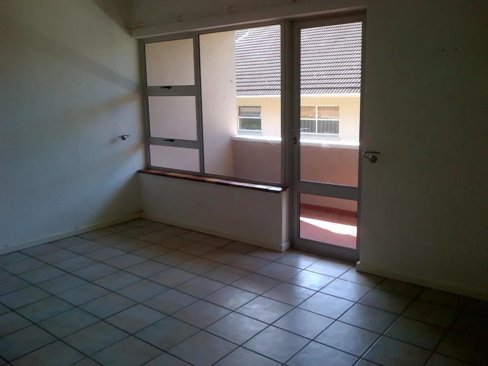 Bachelor apartment let in Oranjezicht - CBL1739300 Bachelor apartment let in Oranjezicht - CBL1739300