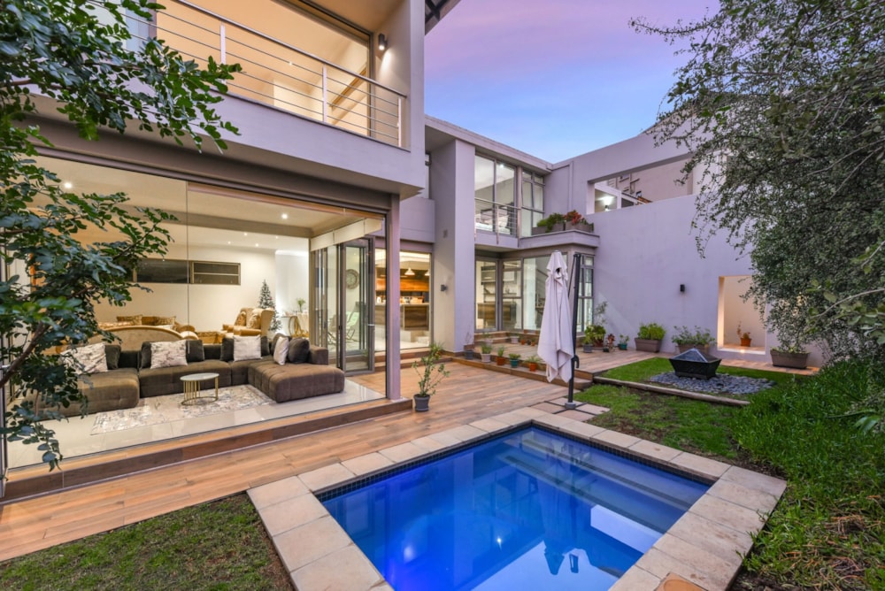 Double-storey house for sale in Helderfontein Estate - FW1701213 Double-storey house for sale in Helderfontein Estate - FW1701213