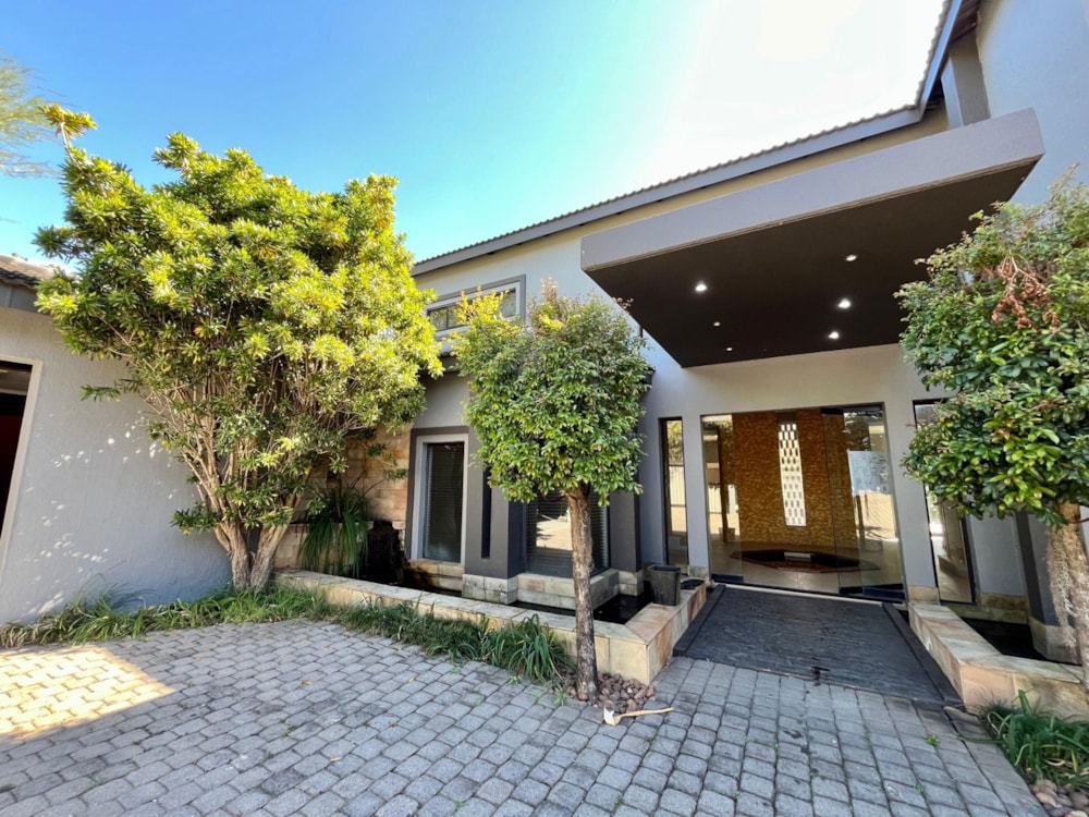 Security estate home for sale in Shandon Estate - 1NS1702110