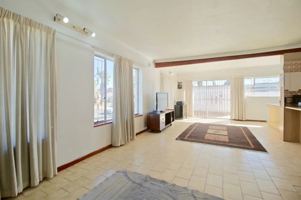 House sold in Bothasig - 1PLA1698607 House sold in Bothasig - 1PLA1698607
