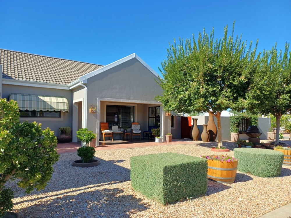 House for sale in West Bank, Oudtshoorn - 1OU1700364