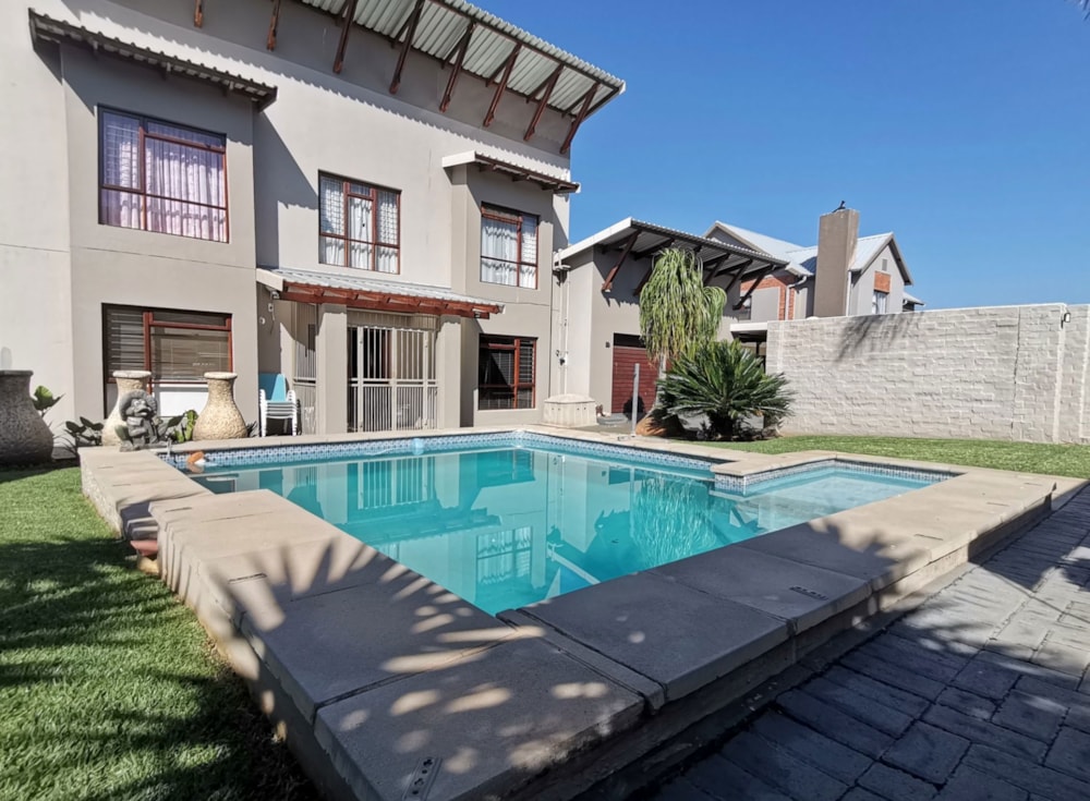 Double-storey house for sale in Sterkspruit Estate - 1LY1699871