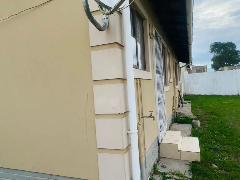House for sale in Mthatha - 1MH1700084
