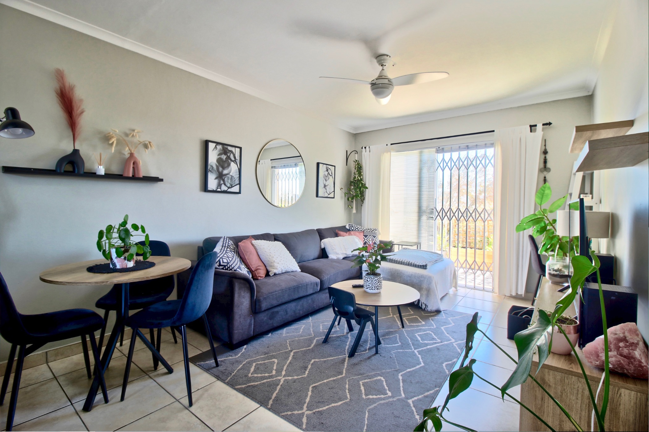 Apartment let in Burgundy Estate - 1PLA1700643