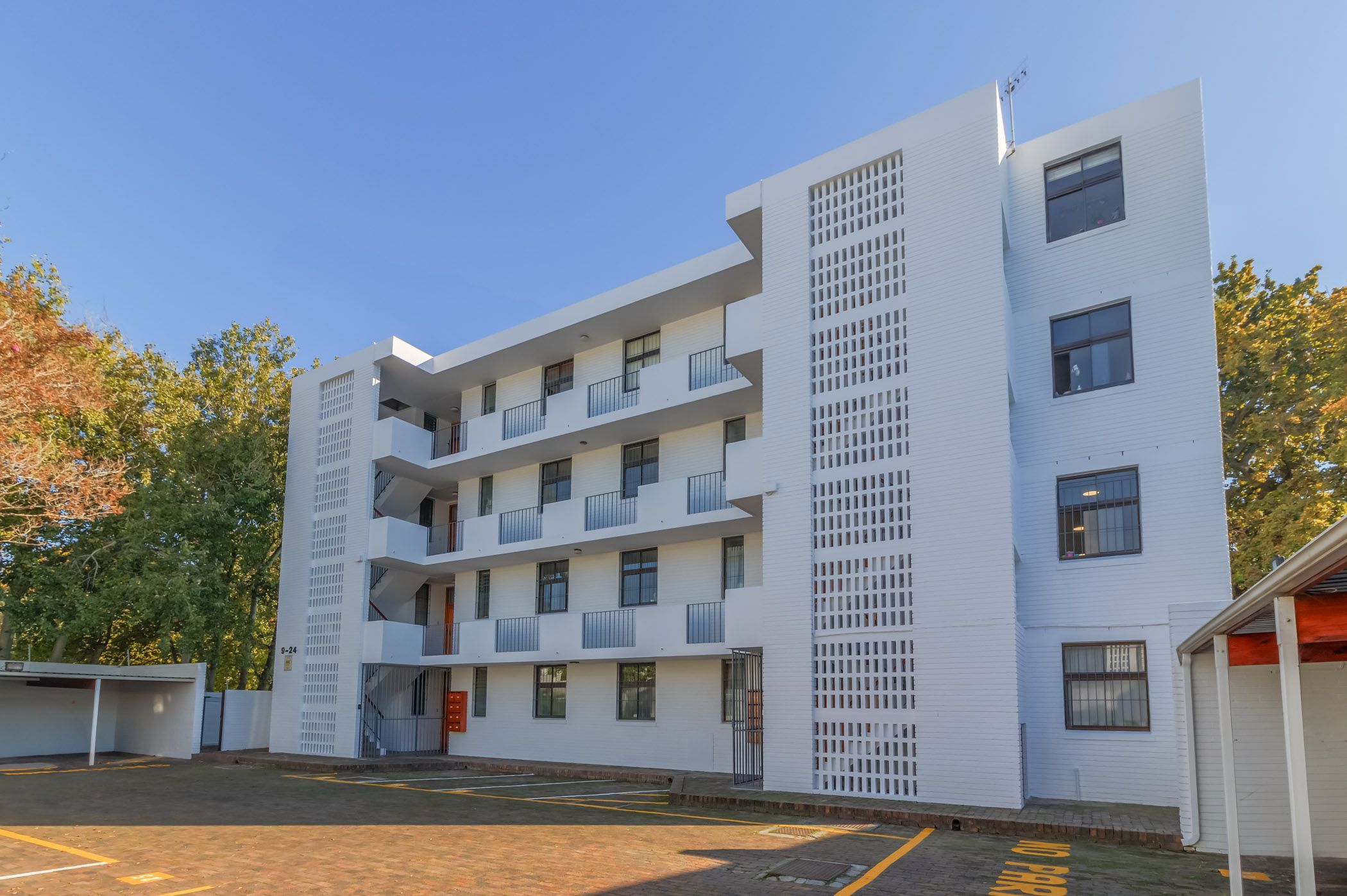Apartment sold in Stellenbosch - ST1700282