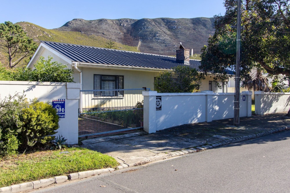 House sold in Northcliff, Hermanus - HF1700850 House sold in Northcliff, Hermanus - HF1700850
