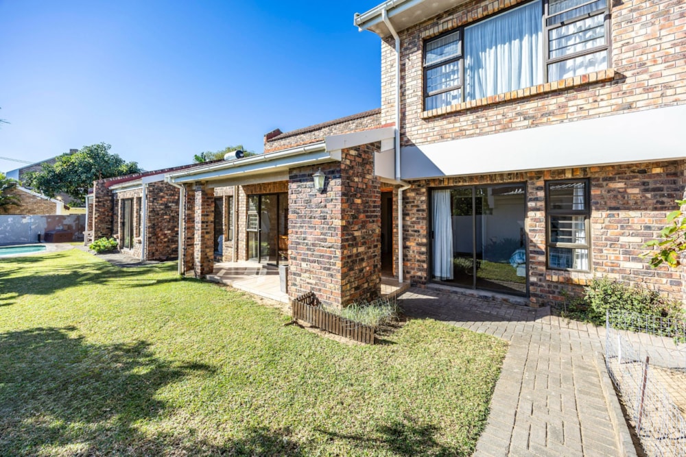 House sold in Bonza Bay - 1EZ1701069 House sold in Bonza Bay - 1EZ1701069