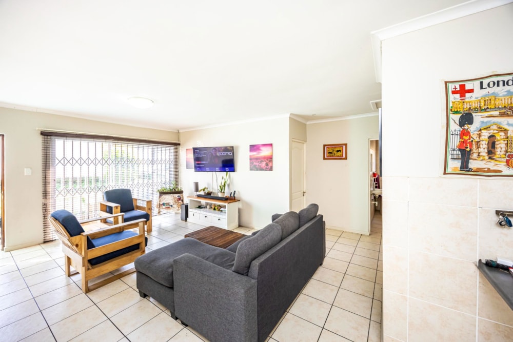 House for sale in Beacon Bay - 1EZ1742064 House for sale in Beacon Bay - 1EZ1742064