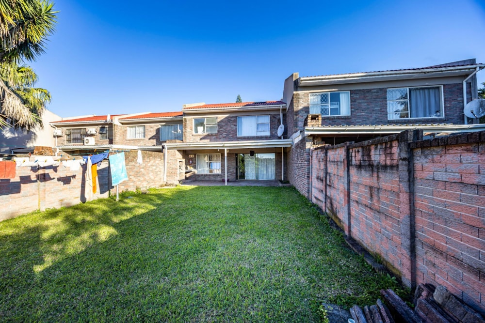 Apartment for sale in Nahoon Valley Park - 1EZ1700816 Apartment for sale in Nahoon Valley Park - 1EZ1700816