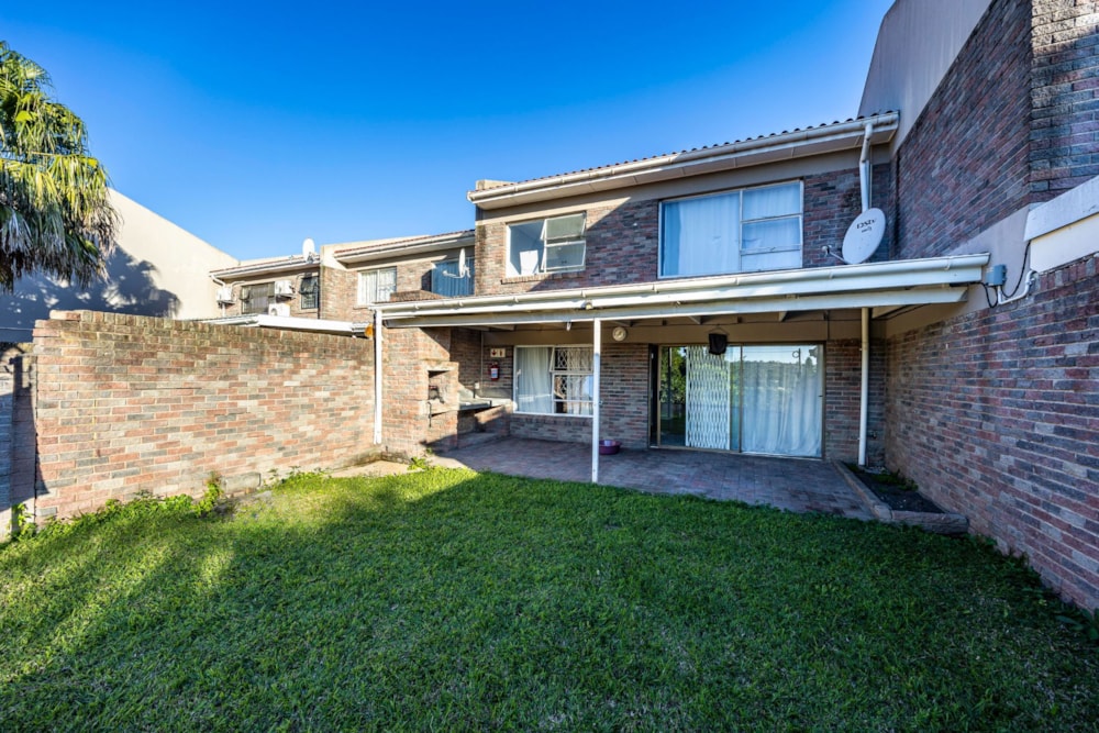 Apartment for sale in Nahoon Valley Park - 1EZ1700816 Apartment for sale in Nahoon Valley Park - 1EZ1700816