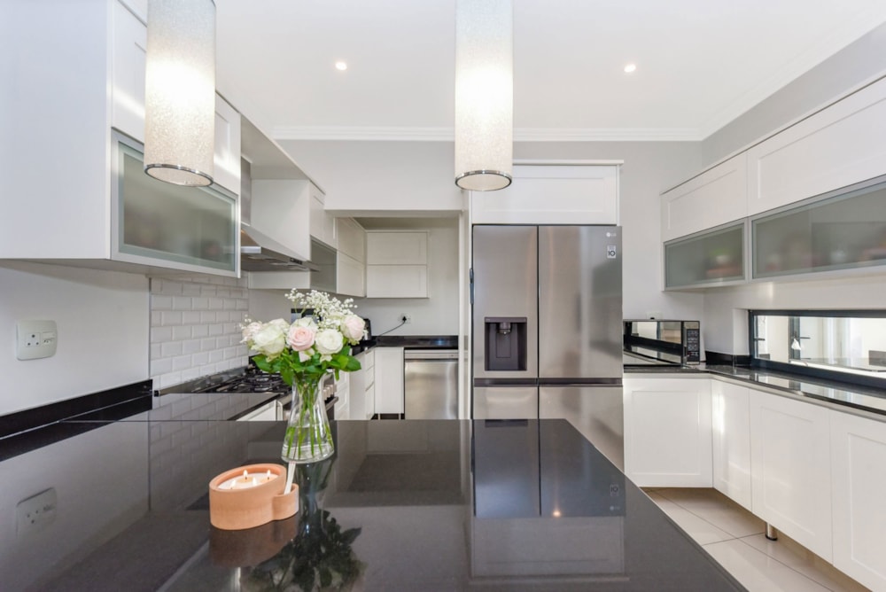 Townhouse for sale in Paulshof - FW1701936 Townhouse for sale in Paulshof - FW1701936