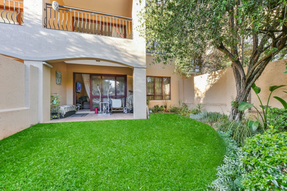 Apartment for sale in Sunninghill - FW1700813 Apartment for sale in Sunninghill - FW1700813