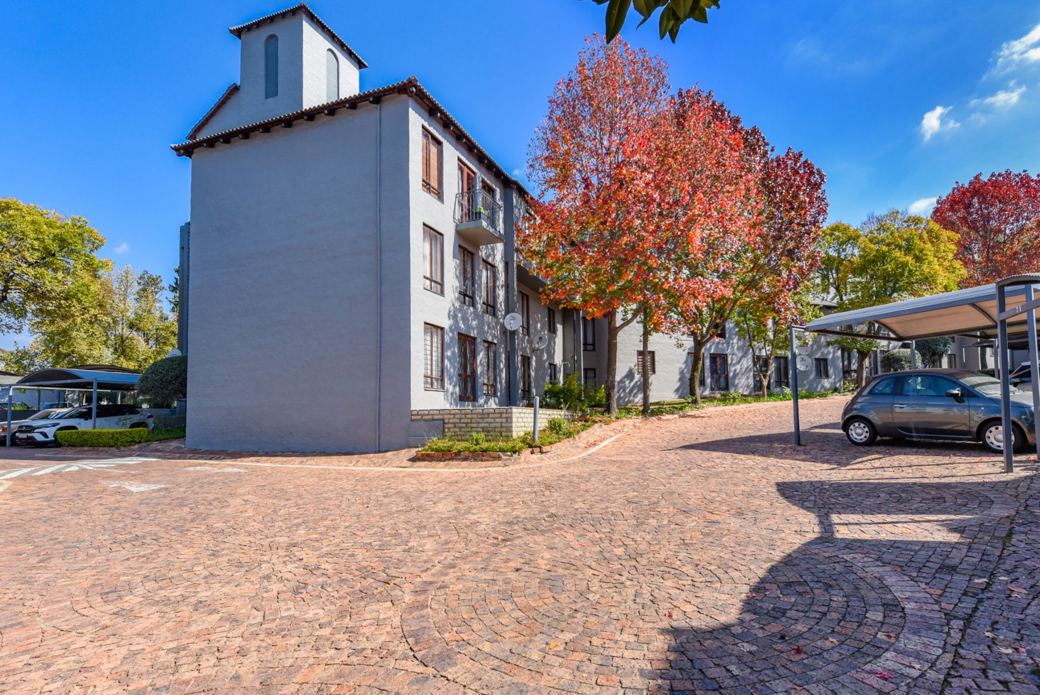 Apartment for sale in Paulshof - FW1715139