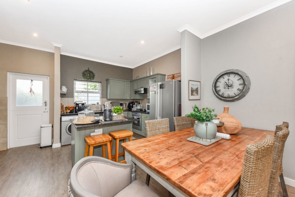 House sold in North Riding - FW1701722 House sold in North Riding - FW1701722