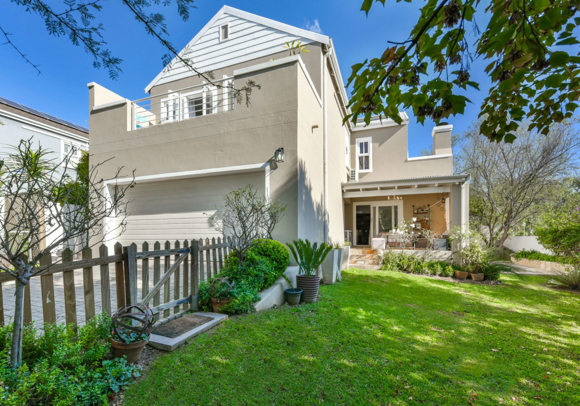 House sold in North Riding - FW1701722