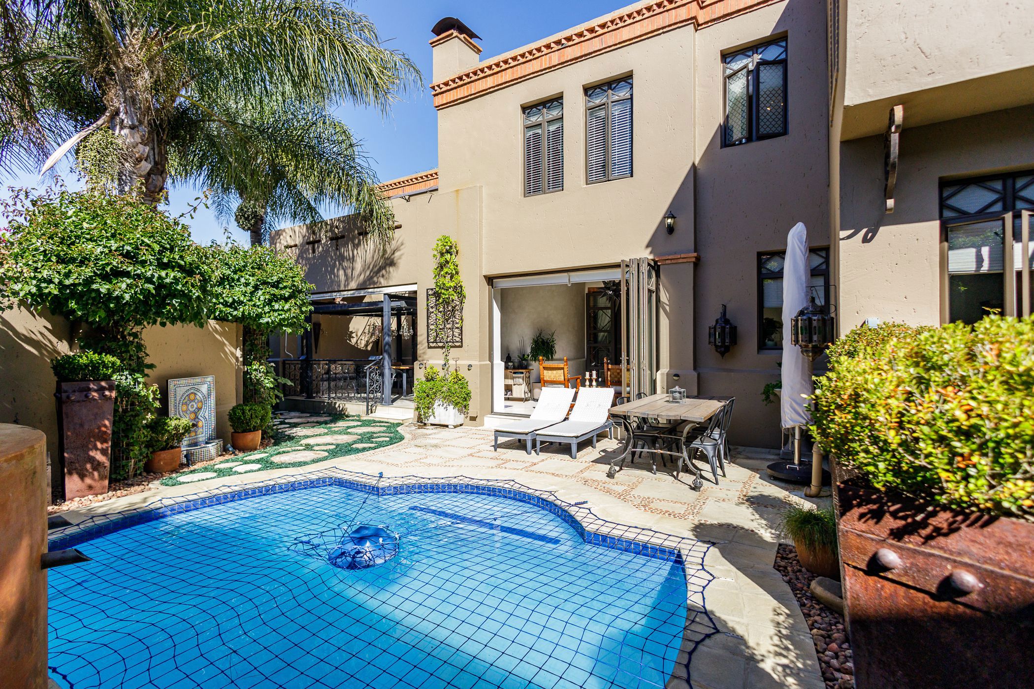 Double-storey cluster sold in Eagle Canyon Golf Estate - RAN1699892