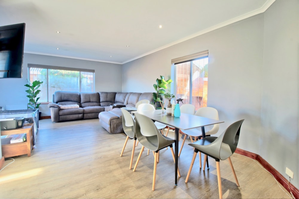 House to rent in Welgelegen, Parow - 1PLA1742171