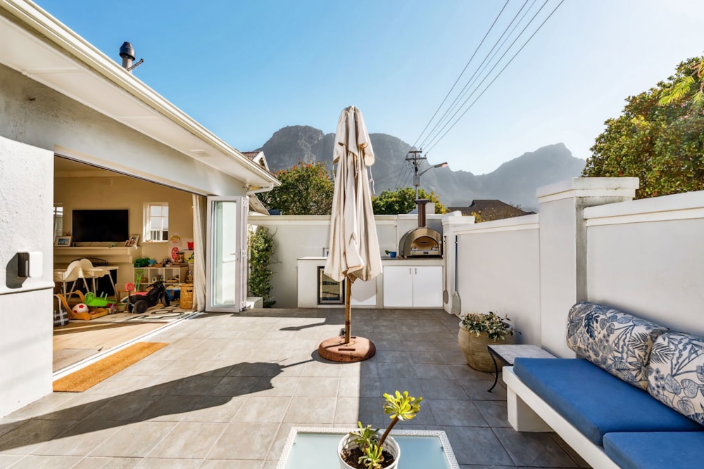 House sold in Bishopscourt Village - KW1700957 House sold in Bishopscourt Village - KW1700957