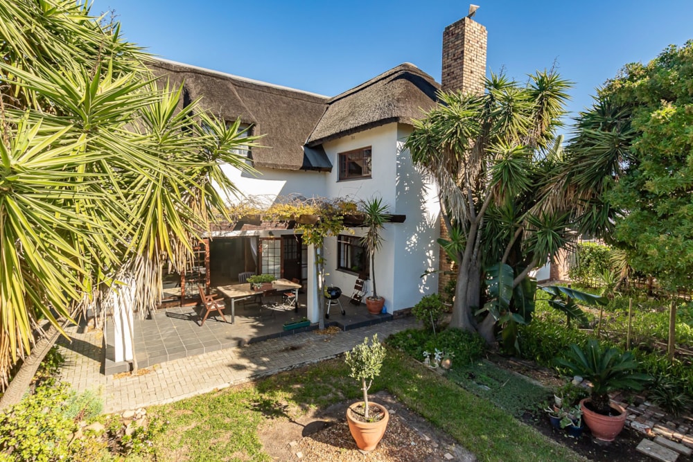 House sold in Pinelands, Cape Town - KW1701569 House sold in Pinelands, Cape Town - KW1701569