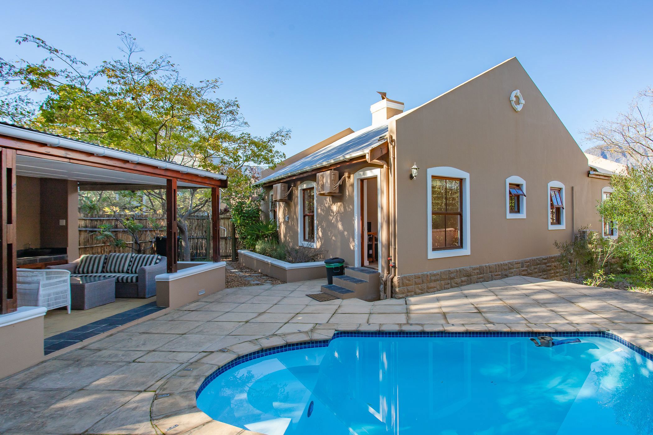 House sold in Franschhoek - FWI1701088