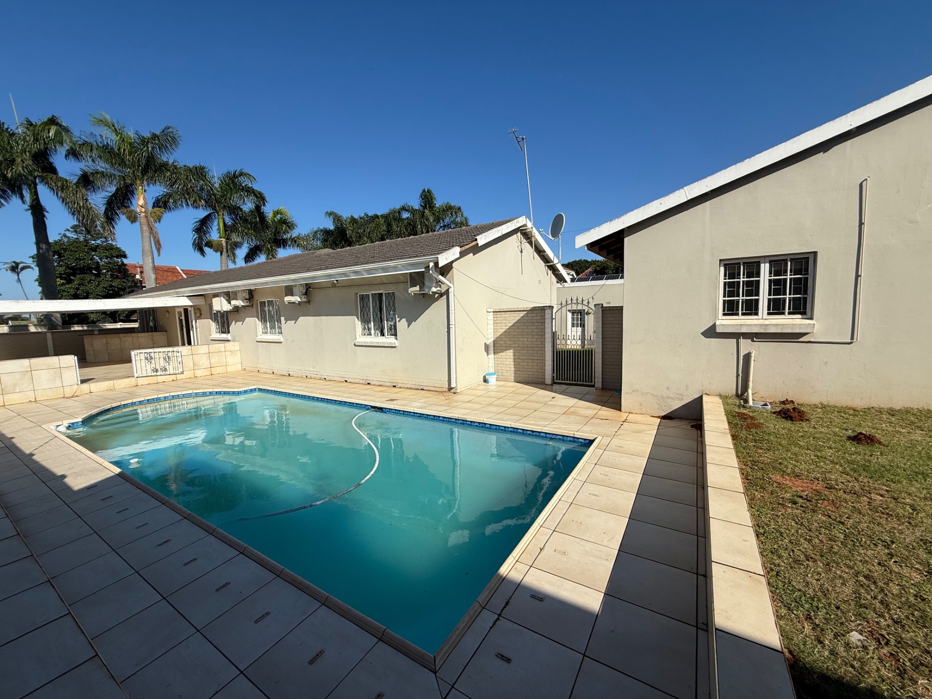 House to rent in Durban North - 1ND1753179